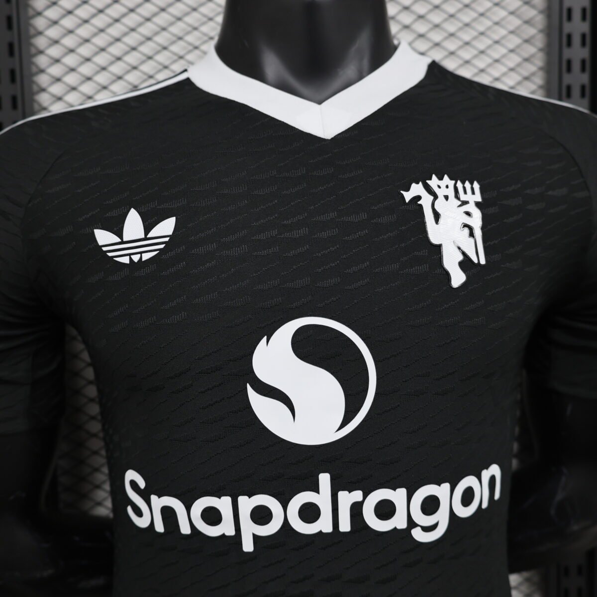 Manchester united tercera 3 Camiseta Manchester United tercera 24/25 - Imagen 2