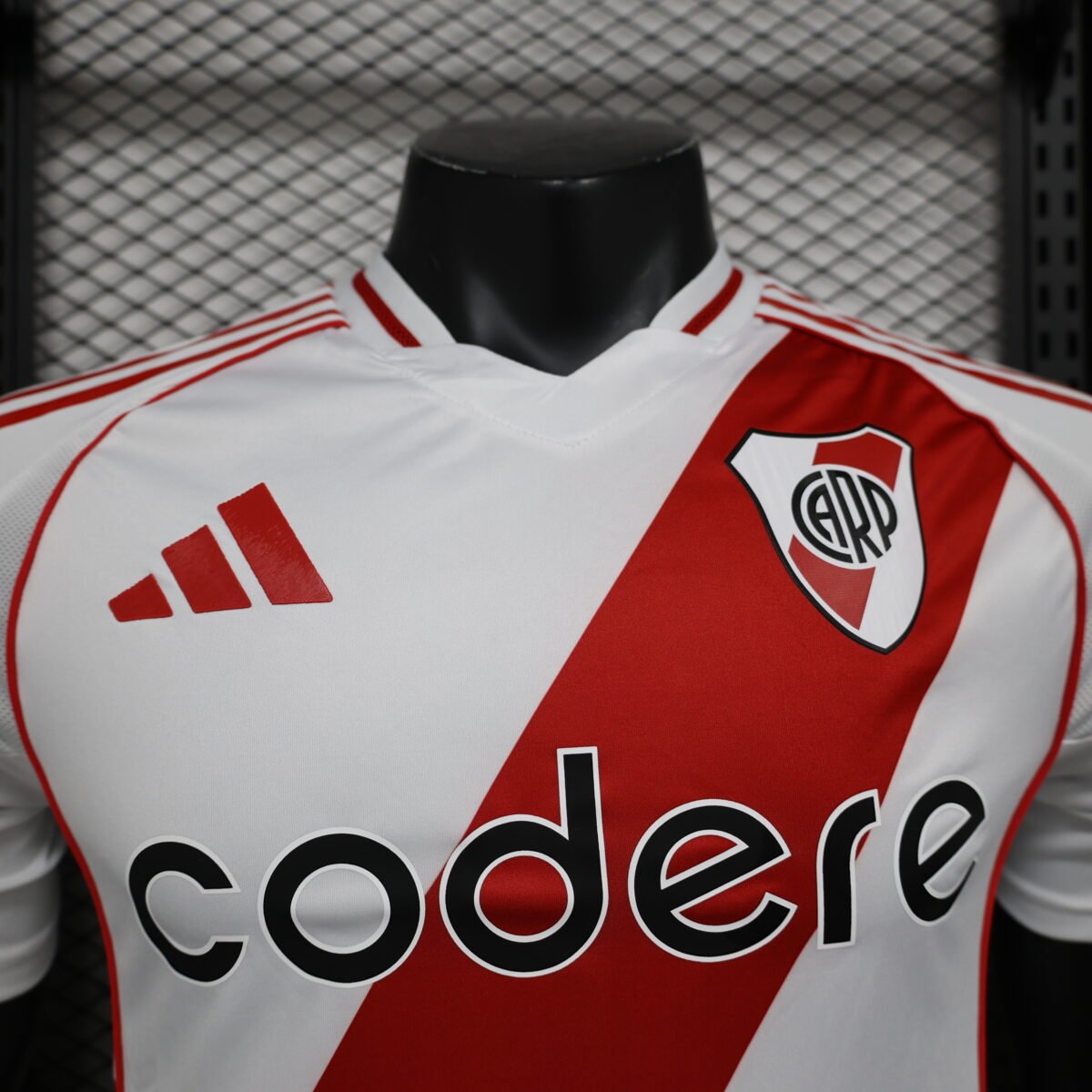 River plate nueva 2 Camiseta River Plate nueva 2024/25 - Imagen 5