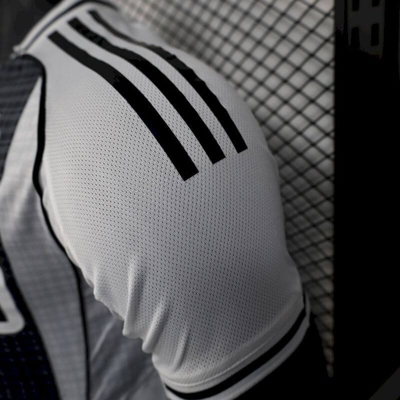 Newcastle 2025-26 titular 4 Camiseta Newcastle 2025-26 titular - Imagen 2