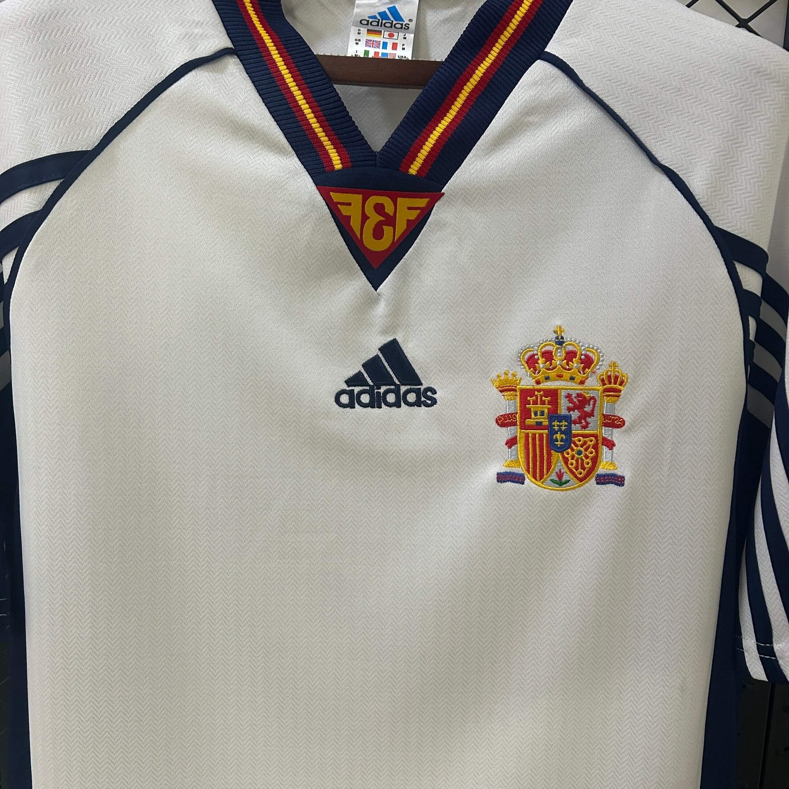 españa 1998 2 Camiseta Retro España 1998 titular - Imagen 2