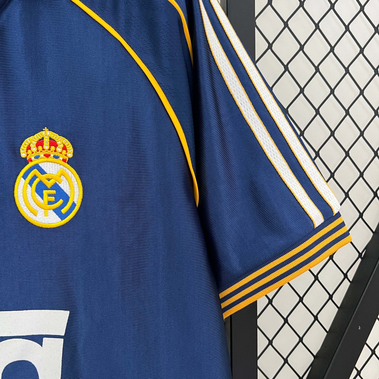 real madrid 1998 alternativa 4 Camiseta Retro Real Madrid 1998 alternativa - Imagen 3