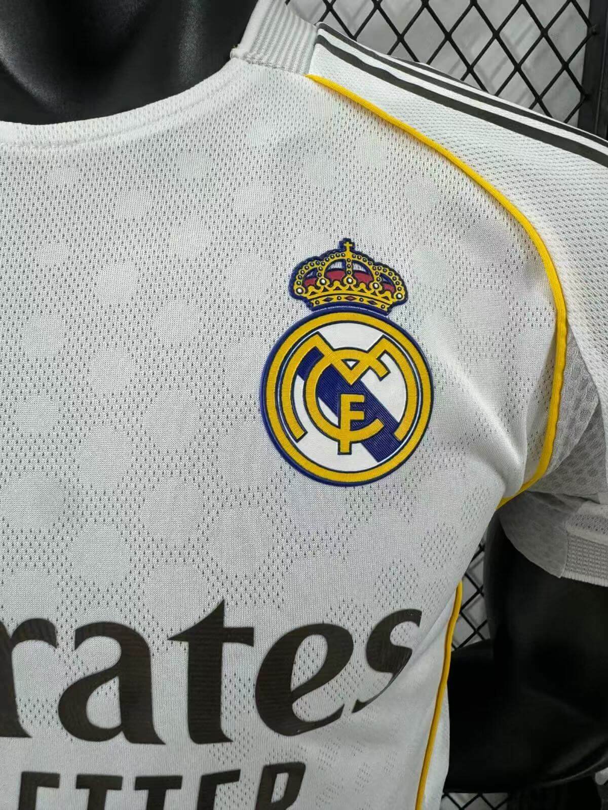 real madrid nueva 2025-26 3 Camiseta Real Madrid titular 2025-26 - Imagen 3