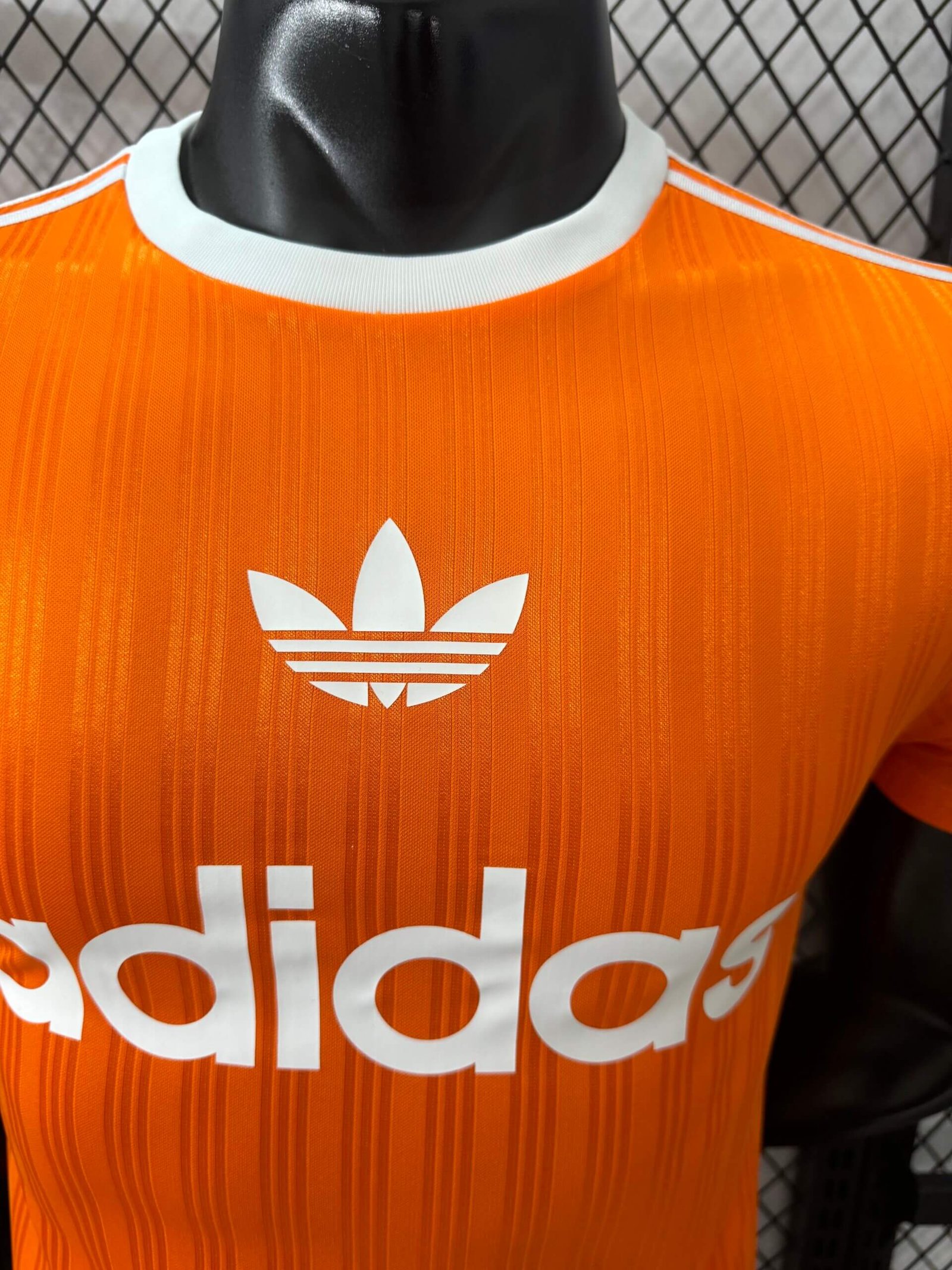 adidas naranja 3 Camiseta casual Adidas naranja - Imagen 4