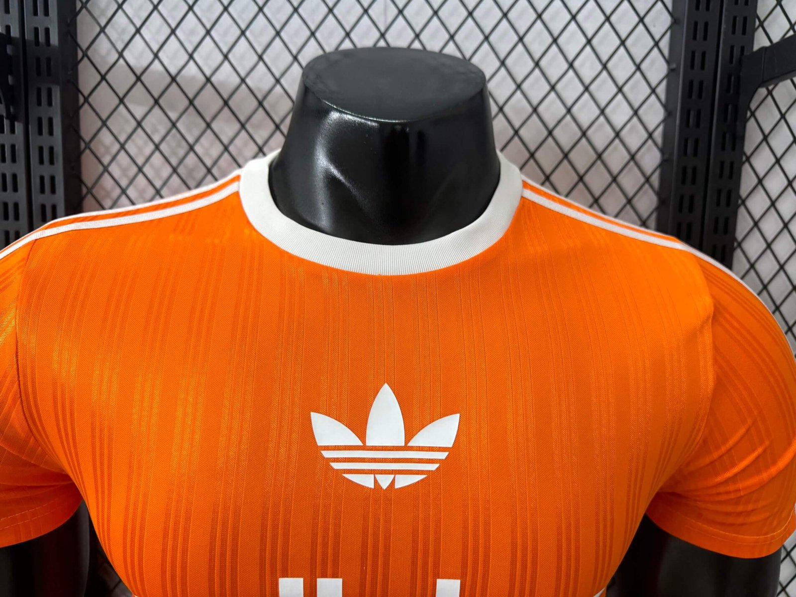 adidas naranja 4 Camiseta casual Adidas naranja - Imagen 2